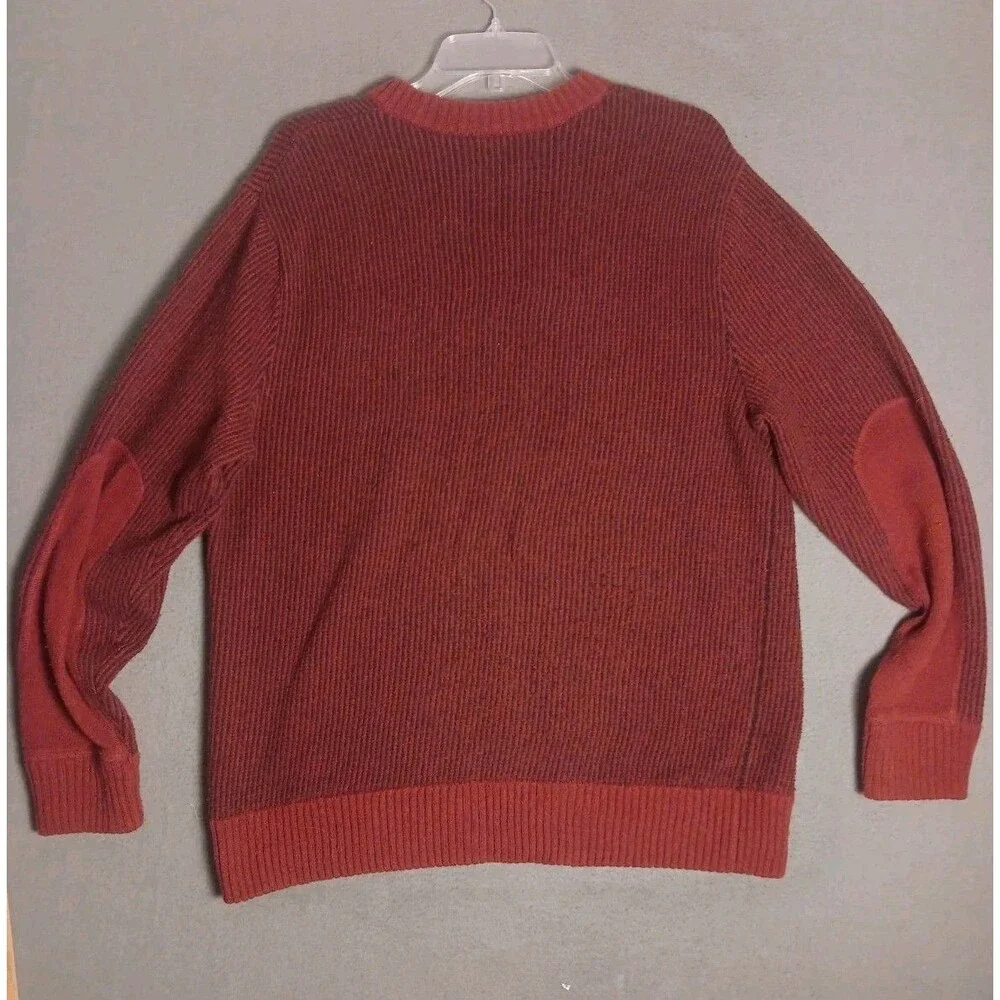 Patagonia men red